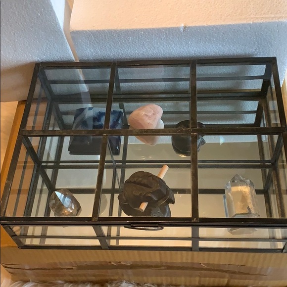 Glass and metal mirrored display case NWOT - Picture 9 of 12